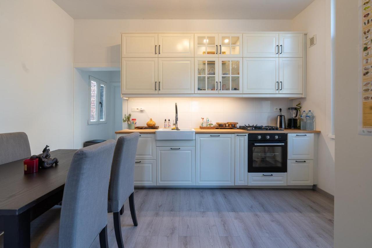 Large Room In House W Shared Kitchen & Bathroom W Free Parking Bluecard Antwerpen Exteriör bild